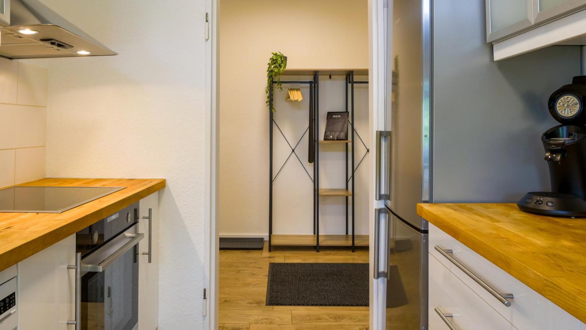 Gross, Modern, Zentrumsnah Mit Parkplatz Und Garten Ulm Eksteriør billede