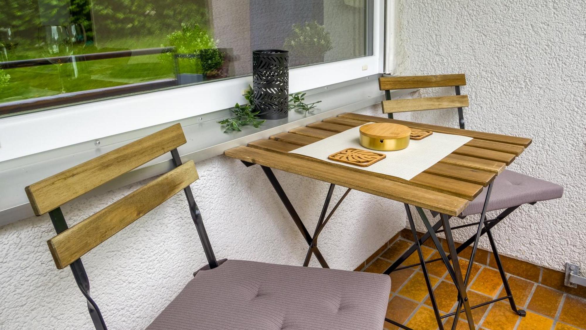 Gross, Modern, Zentrumsnah Mit Parkplatz Und Garten Ulm Eksteriør billede